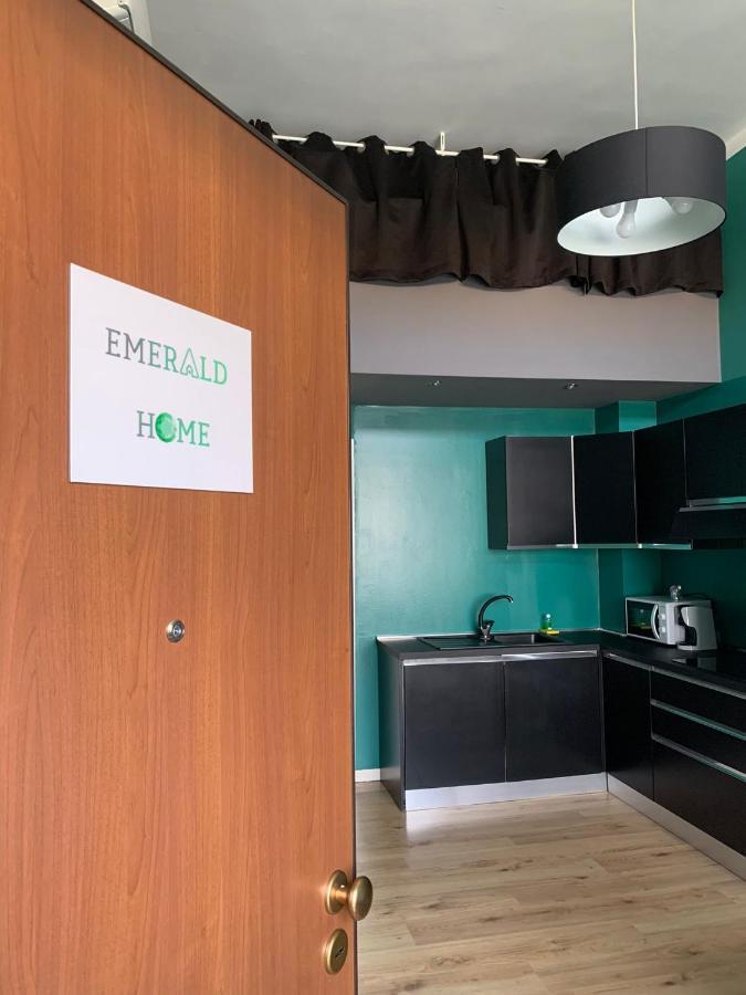 Milan Emerald Home "Wifi & Smart Lock" Exterior photo