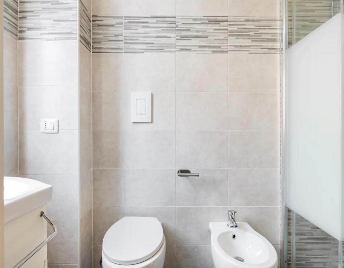 Milan Emerald Home "Wifi & Smart Lock" Exterior photo